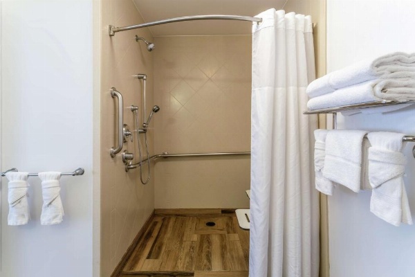 Hampton Inn By Hilton & Suites Chicago-Libertyville image 18