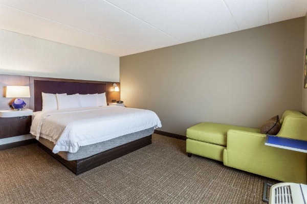 Hampton Inn By Hilton & Suites Chicago-Libertyville image 23