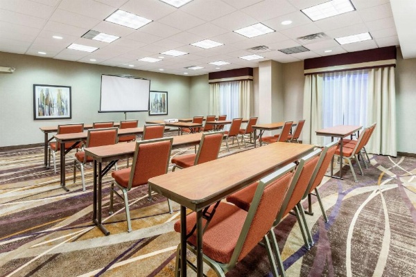 Hampton Inn By Hilton & Suites Chicago-Libertyville image 30
